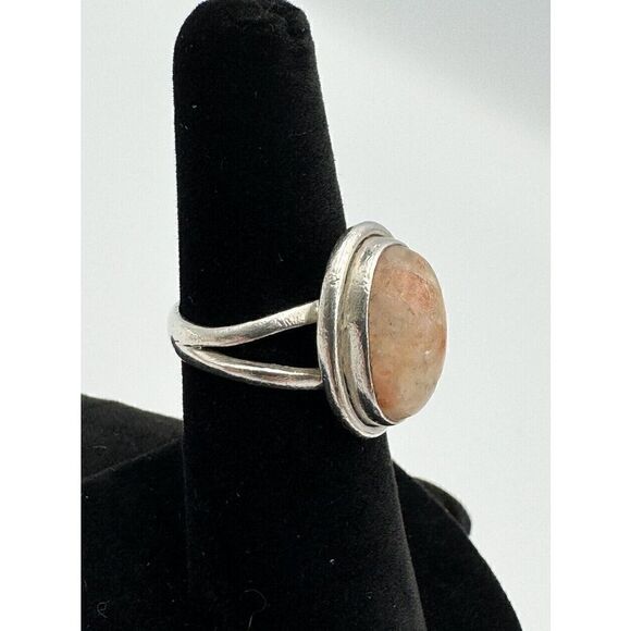 Vintage Sterling Silver Natural Stone Pale Pink Peach Cabochon Ring Size 6 - Picture 3 of 10